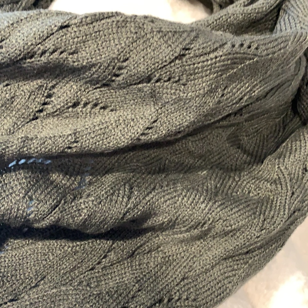EUC: Knit Infinity Scarf - Picture 4 of 4